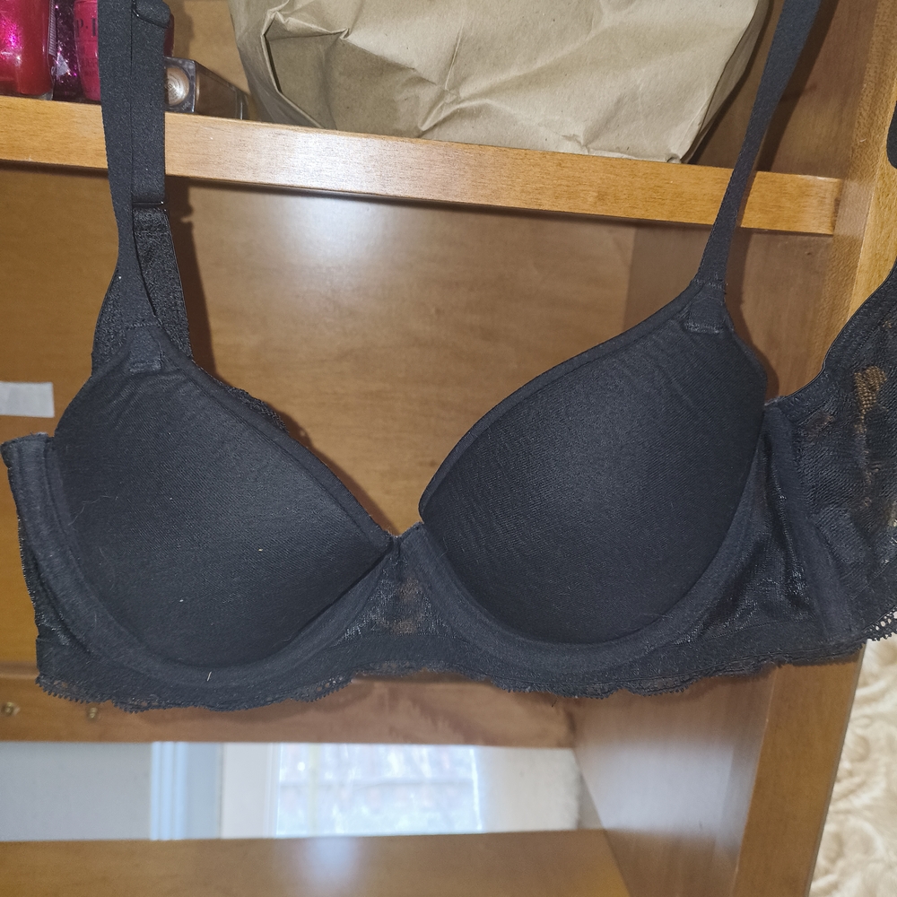 Elegant Black Lace Bra